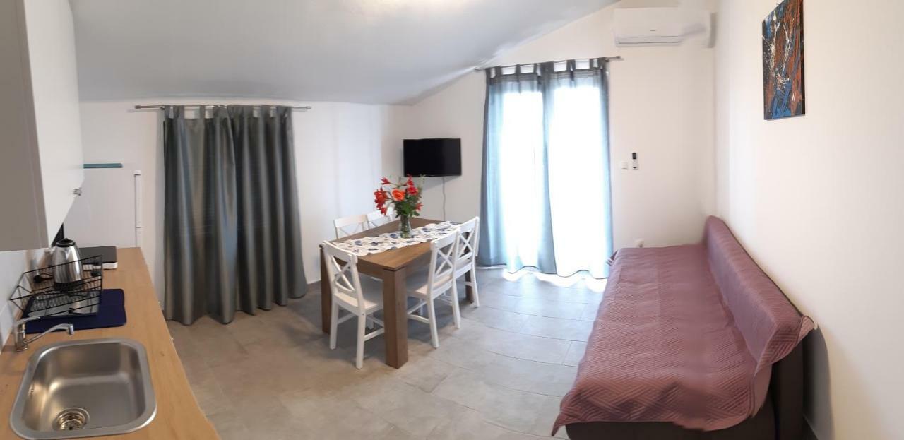 Vukelić * Starigrad Paklenica