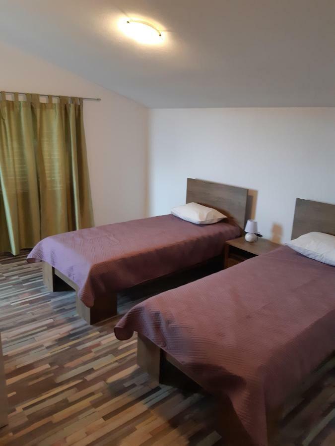 Vukelic Apartman Starigrad Paklenica